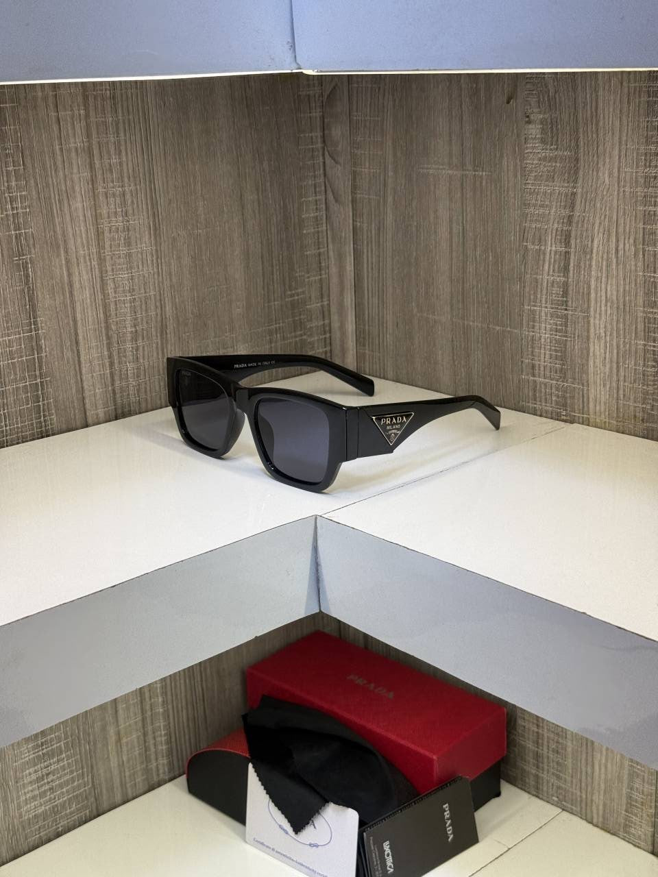 SK Ranveer 6082- Glossy Black