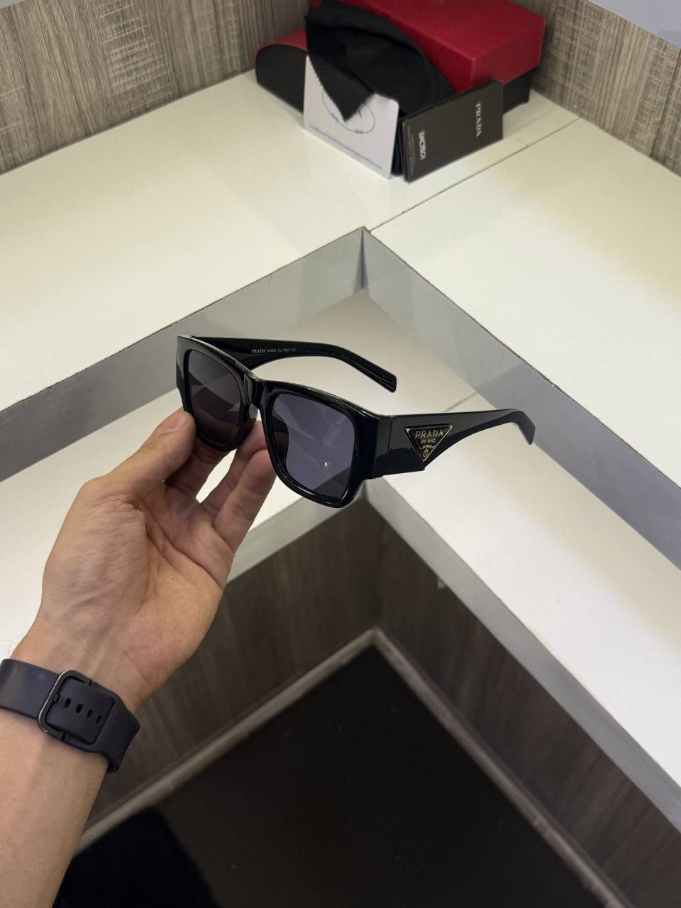 SK Ranveer 6082- Glossy Black