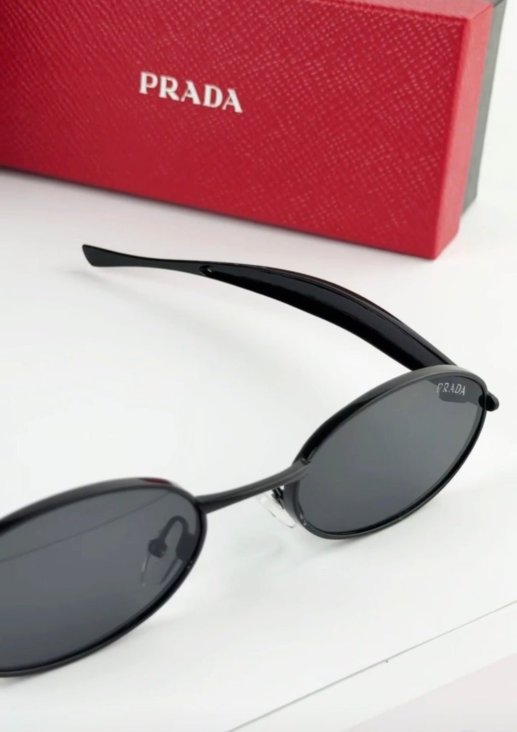 Oval Black Sunglasses