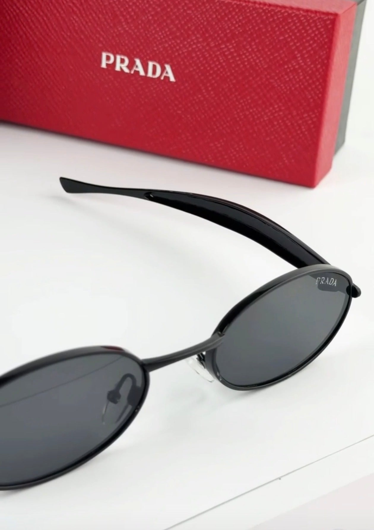 Oval Black Sunglasses