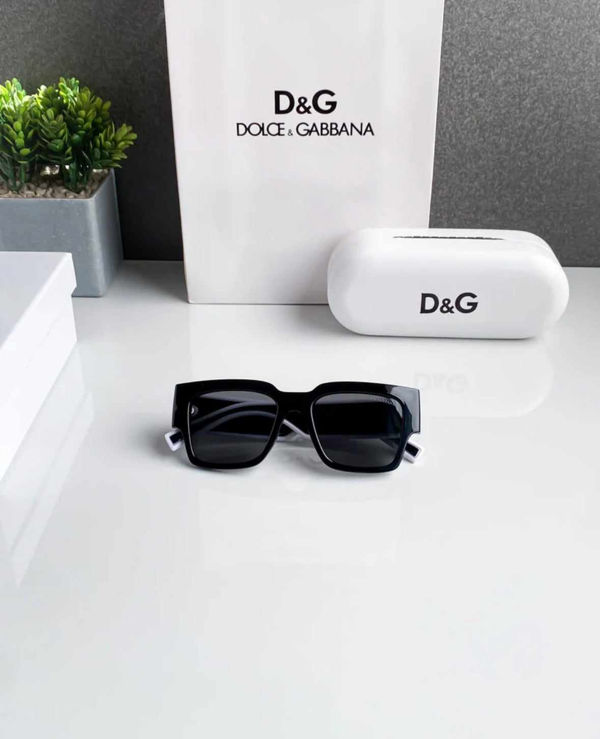 SK DG 6184- FULL BLACK WITH WHITE DETAIL