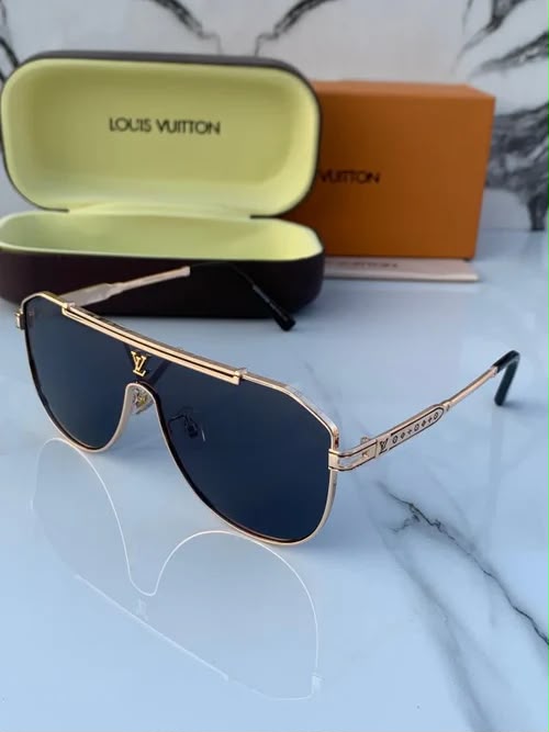 L-5565 Gold Frame with Black Gradient Lens