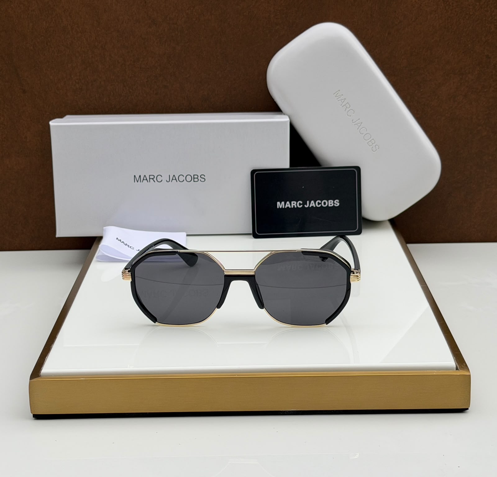 MJ-7977 Black with Black Lens