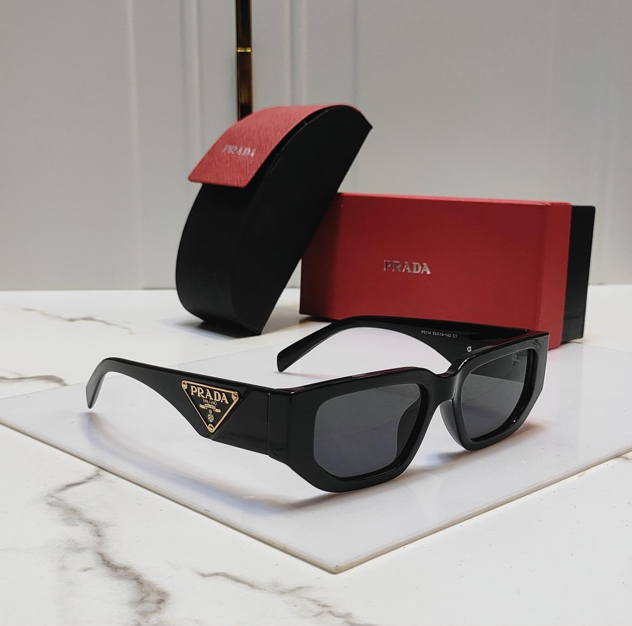 PD-4511 -Inspired Black Rectangle Sunglasses