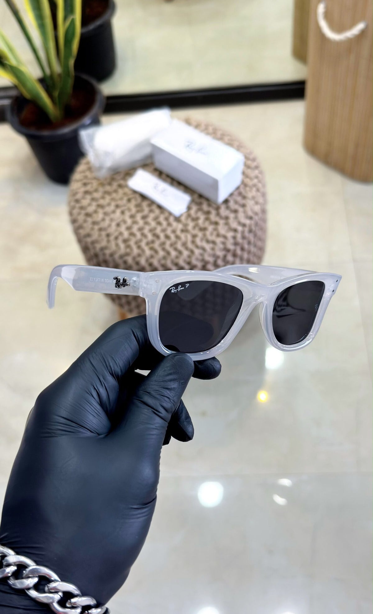 SK 0502- MILKY WHITE BLACK LENS